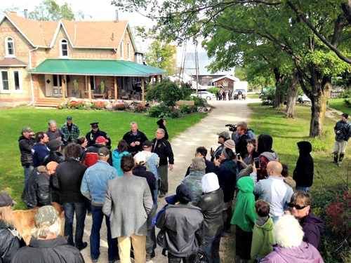 Raw Milk Farm Raid - Schmidt Farm in Ontario 1